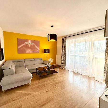 Kasper Coresi Mall - Rise Private Apartments & Suites Брашов Экстерьер фото