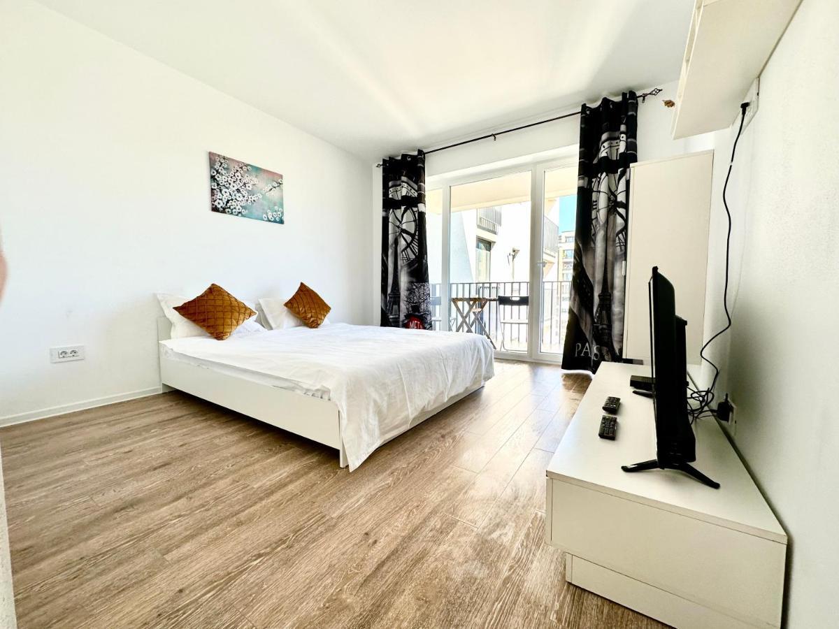 Kasper Coresi Mall - Rise Private Apartments & Suites Брашов Экстерьер фото