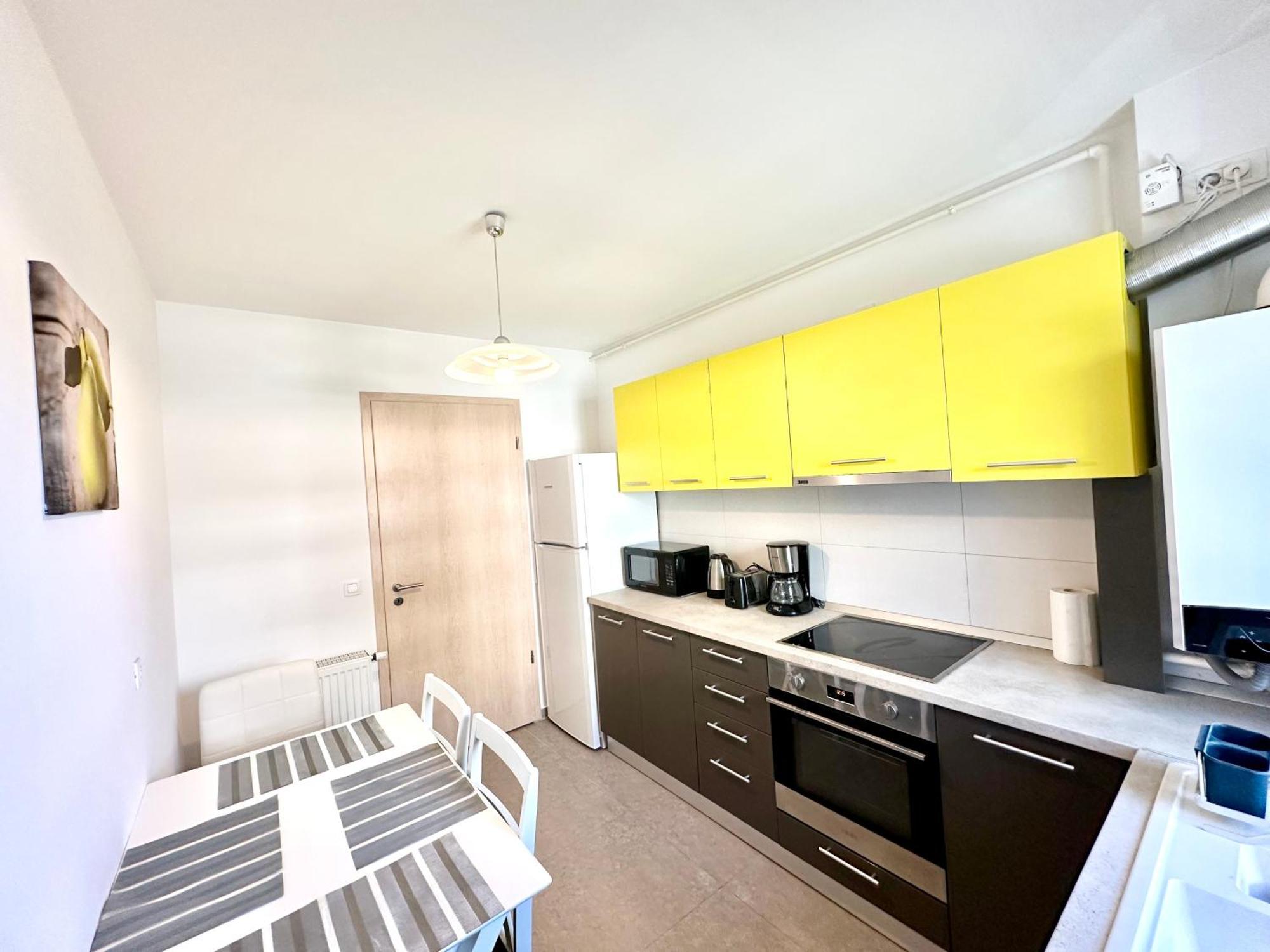 Kasper Coresi Mall - Rise Private Apartments & Suites Брашов Экстерьер фото