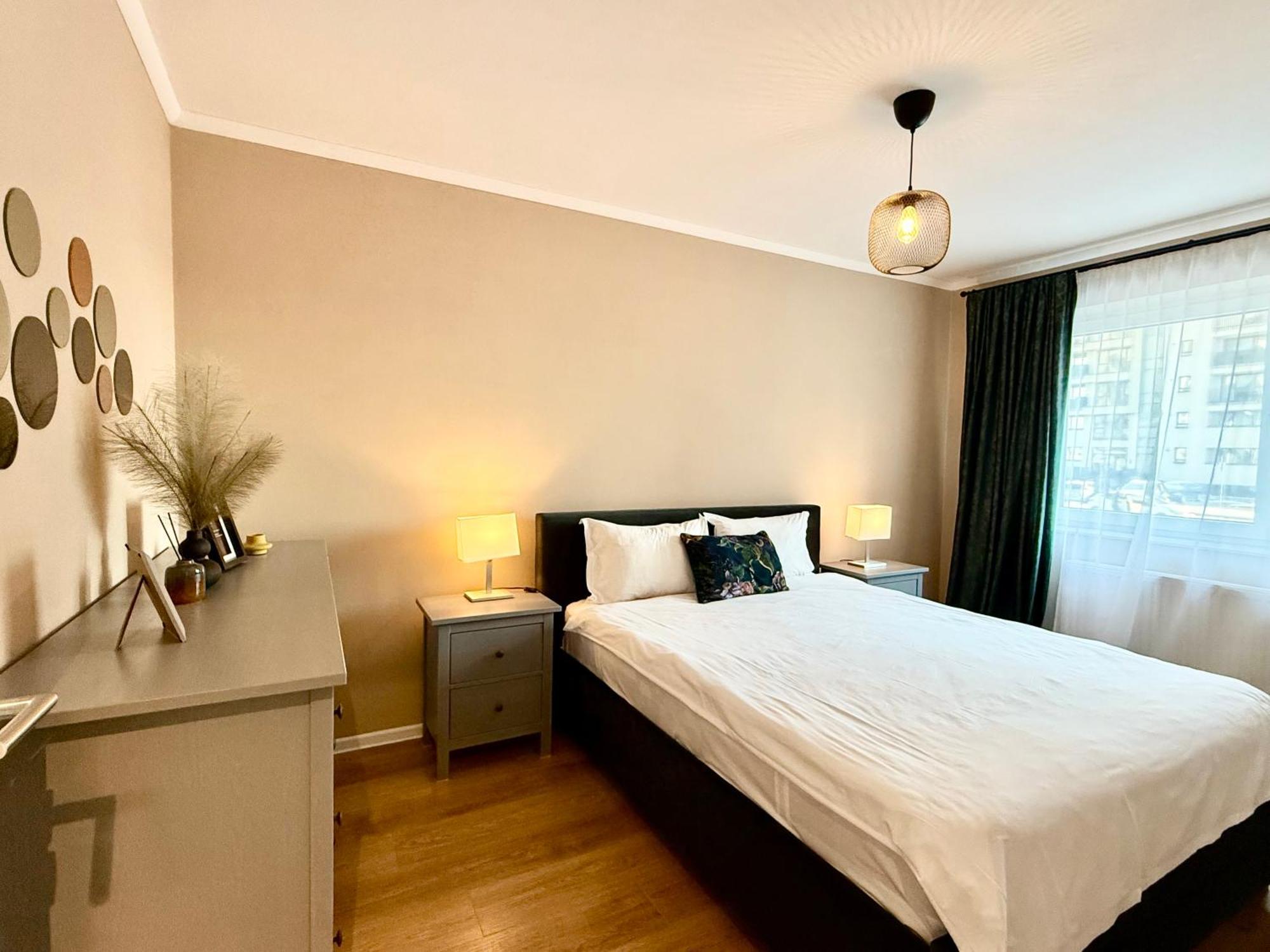 Kasper Coresi Mall - Rise Private Apartments & Suites Брашов Экстерьер фото