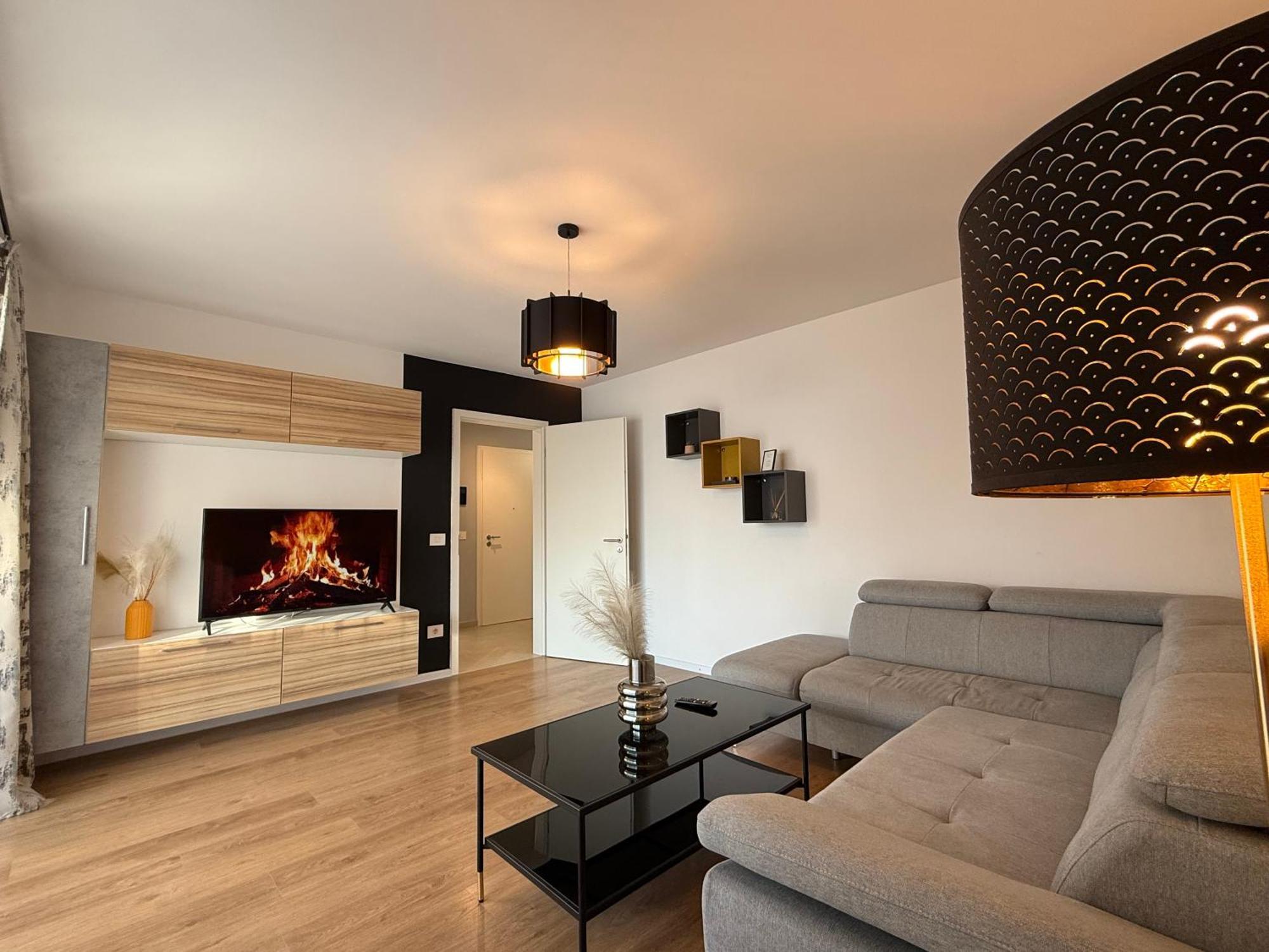 Kasper Coresi Mall - Rise Private Apartments & Suites Брашов Экстерьер фото